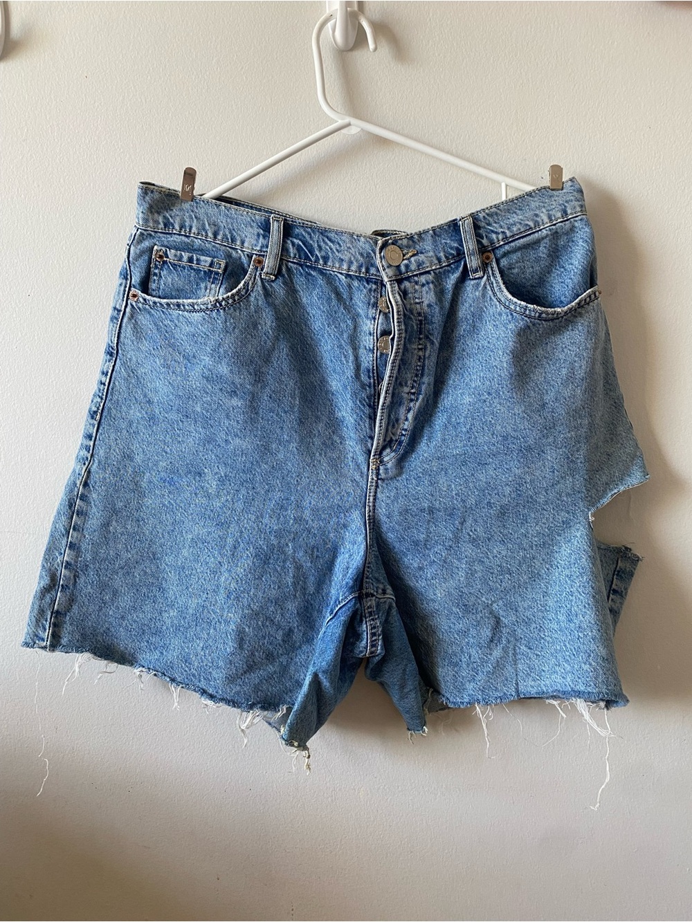 Garage 90s Distressed Cutoff Denim Shorts Size 31